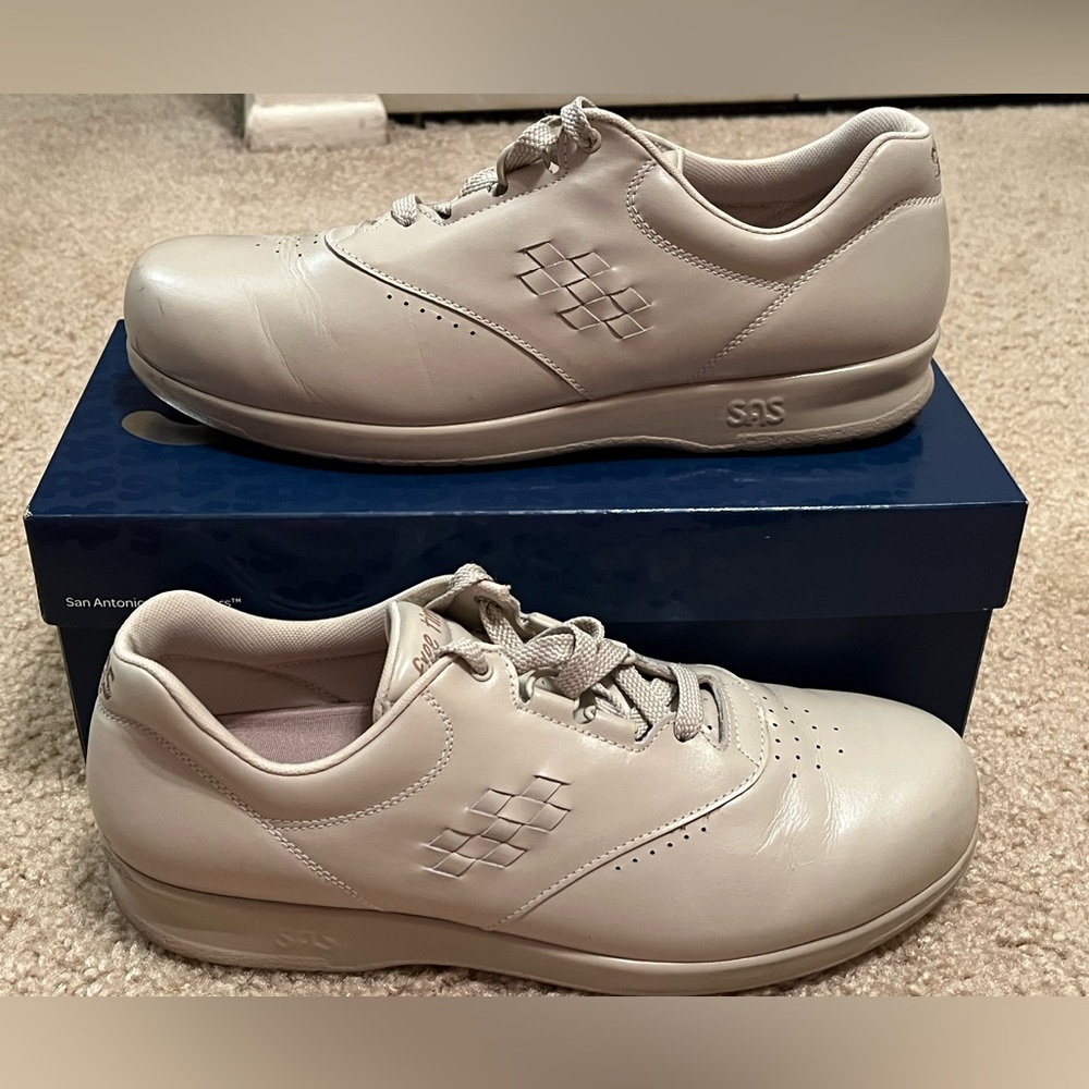 GUC SAS Freetime Bone Shoes- Size 10.5 (Women’s)